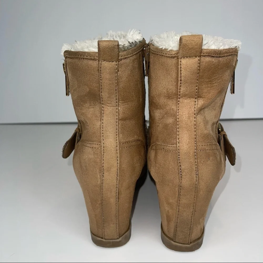 Unisa Camel Tayya Wedge Ankle Bootie Faux Suede Sz 9